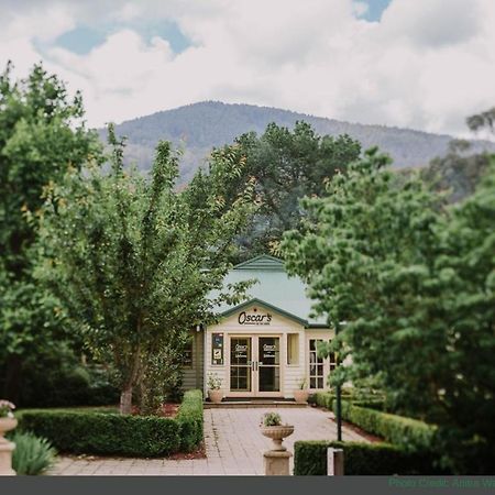 Oscar'S On The Yarra Hotel Warburton Kültér fotó