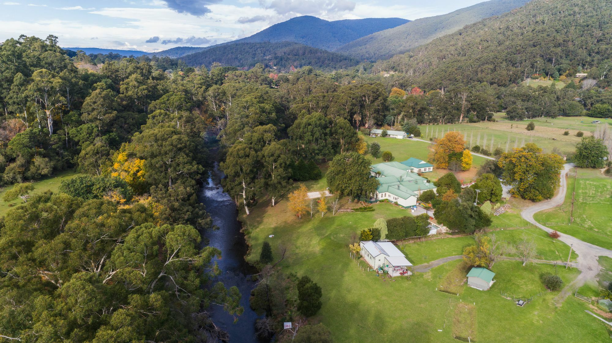Oscar'S On The Yarra Hotel Warburton Kültér fotó